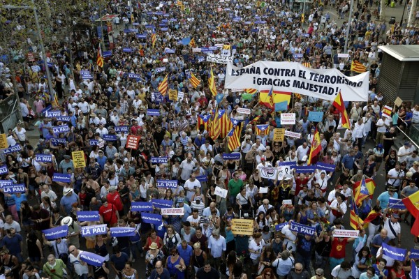 Κατασχέσεις προεκλογικών φυλλαδίων και αφισών στη Καταλονία