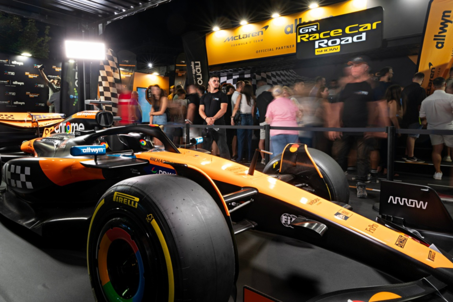 Το showcar της McLaren F1 Team για πρώτη φορά στα Ιωάννινα (Εικόνες και Βίντεο)