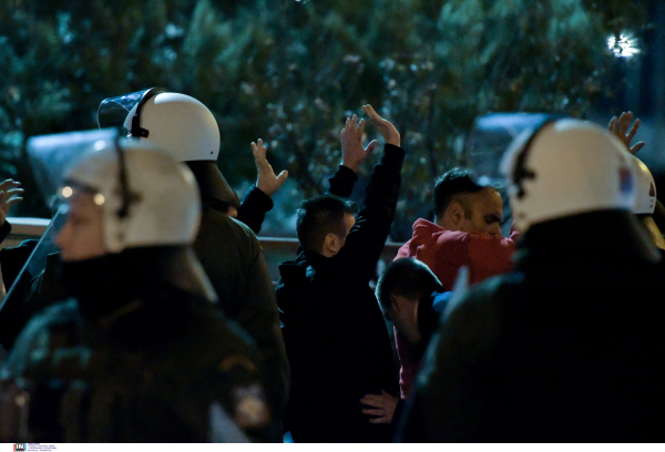 Τι κατέθεσε ο ανήλικος αδερφός του 18χρονου για τα επεισόδια: «Στο μικροσκόπιο» της ΕΛΑΣ σύνδεσμος του Ολυμπιακού