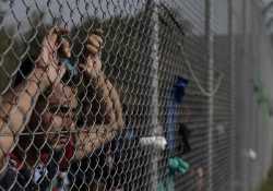 Μετανάστες αρνούνται να μεταφερθούν σε ανενεργό στρατόπεδο στο Κυψελοχώρι