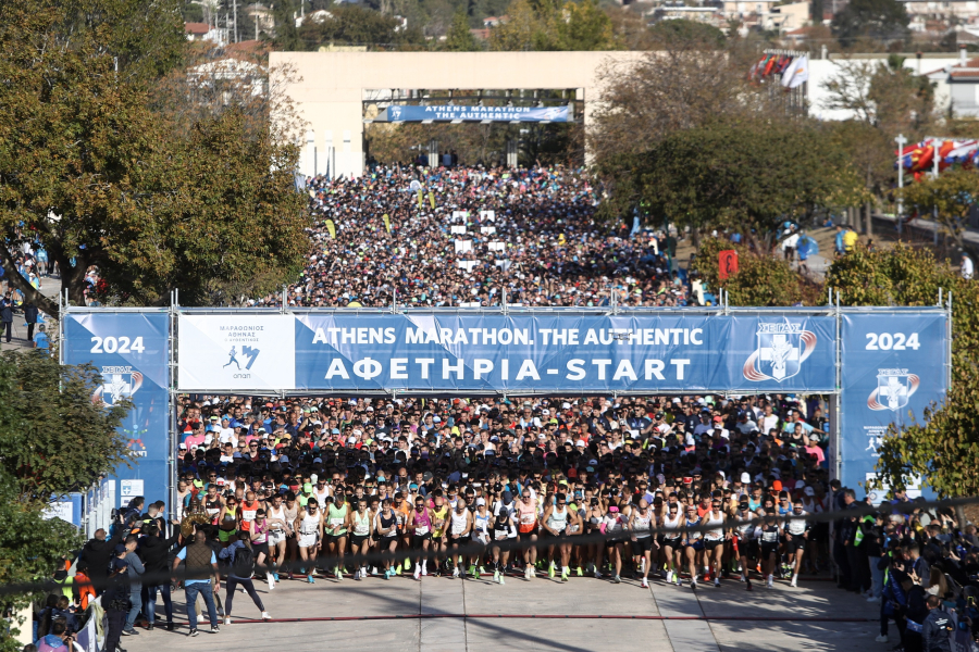 Με τον «Ύμνο του ΕΑΜ» η playlist του Μαραθωνίου της Αθήνας