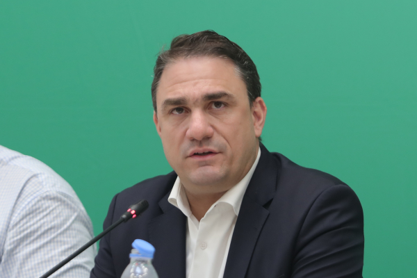 Τσουκαλάς: Η συνεδριακή απόφαση είναι ξεκάθαρη - Το ΠΑΣΟΚ είναι ο αντίπαλος της ΝΔ