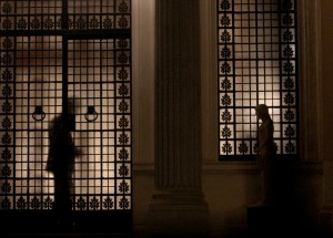 Οι «ένοικοι» του υπογείου του Μαξίμου απαντούν στην Μαρέβα Μητσοτάκη