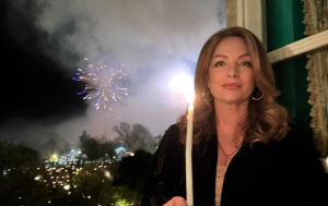 Άντζελα Γκερέκου: Στην Κέρκυρα για το Πάσχα - Η χαρούμενη οικογενειακή φωτογραφία