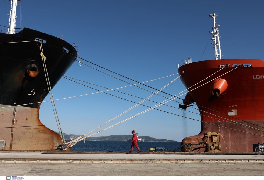 Μειώθηκε ο ελληνικός εμπορικός στόλος τον Απρίλιο