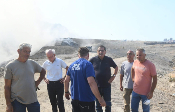 Φωτιά στην Πάτρα: Επίθεση στον Δήμαρχο - Άθικτος ο Περιφερειάρχης!