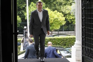 Συνάντηση Τσίπρα με το προεδρείο του ΣΕΤΕ