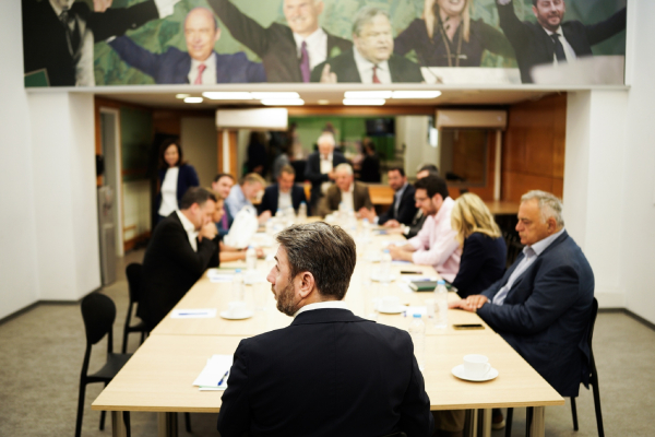 ΠΑΣΟΚ: Στρατηγική ενός έτους για εκλογές