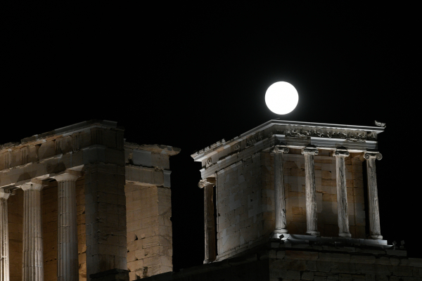 Το Μουσείο Ακρόπολης γιορτάζει την Πανσέληνο Αυγούστου