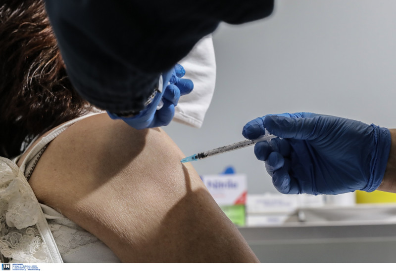 Η εκτίμηση για το ποσοστό εμβολιασμού των Ελλήνων μέχρι τέλη Απριλίου