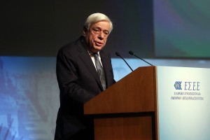 Παυλόπουλος: Ο πραγματικός "εχθρός" της Ευρωζώνης είναι ο κίνδυνος από την κρίση χρέους