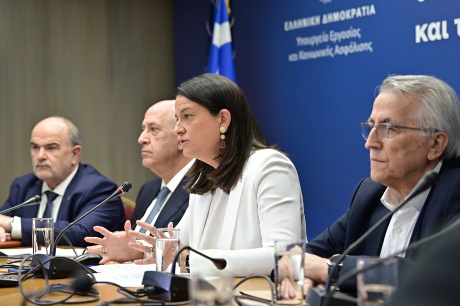 Συλλογικές συμβάσεις εργασίας: Τι κρύβει η νέα συμφωνία - Τα θολά σημεία