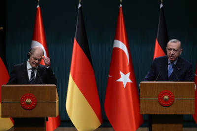 «Πικρία» Ερντογάν προς Σολτς: «Να επιστρέψει η Γερμανία στην ουδετερότητα και τις ίσες αποστάσεις για τα ελληνοτουρκικά»