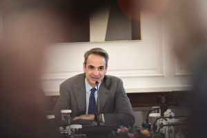 Στην σκιά αρνητικών δημοσκοπήσεων ξεκινά σήμερα το 15ο Συνέδριο της ΝΔ