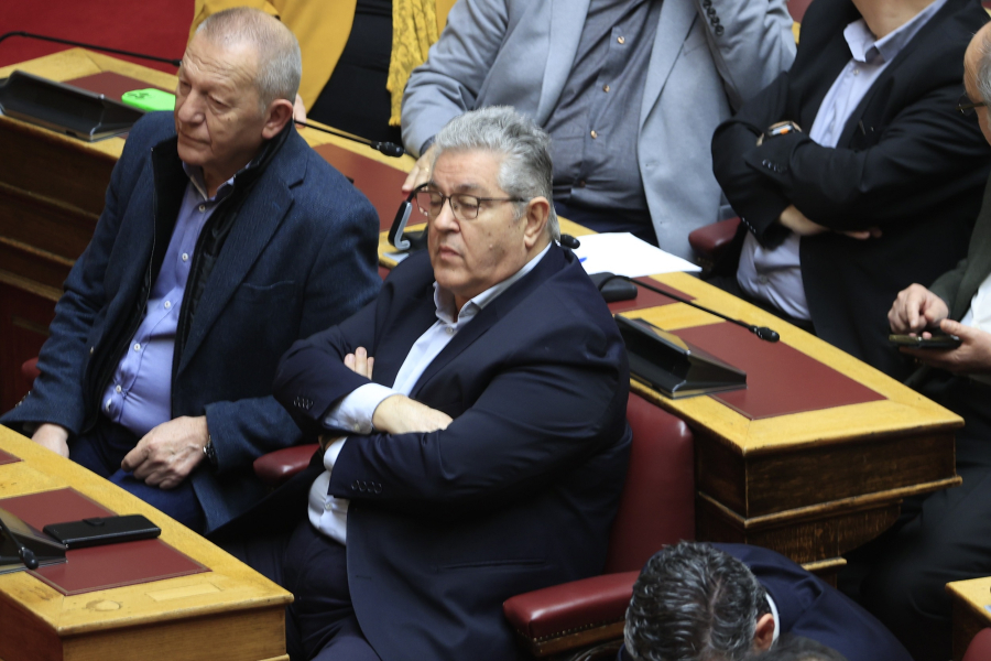 ΚΚΕ για Τασούλα: Σάπιο και διεφθαρμένο κράτος - Γνωστό το αποπροσανατολιστικό παιχνίδι