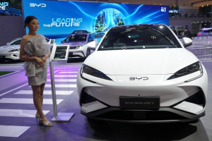 BYD: Ισχυρή άνοδος και επενδύσεις-ρεκόρ σε R&D για το πρώτο εξάμηνο 2025