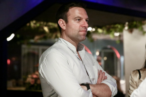 Κίνημα Δημοκρατίας: Η ηγεσία του ΣΥΡΙΖΑ οδήγησε σε αναγκαστική παραίτηση τον διευθυντή της «Αυγής»