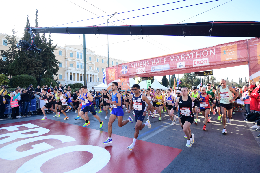 Ποιοι δρόμοι κλείνουν σήμερα στο Κέντρο για τον Ημιμαραθώνιο Αθήνας 2025