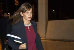 Έφη Αχτσιόγλου: Τα μέλη της Ευρωβουλής στηρίζουν την επιστροφή των συλλογικών διαπραγματεύσεων