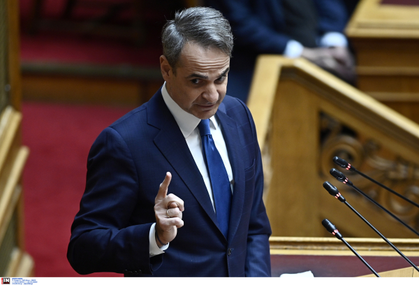 Μετωπική Μητσοτάκη - Ανδρουλάκη στη Βουλή: «Είστε κόμμα σούπερ μάρκετ» - «Επιλογή σας η έλλειψη σταθερότητας»