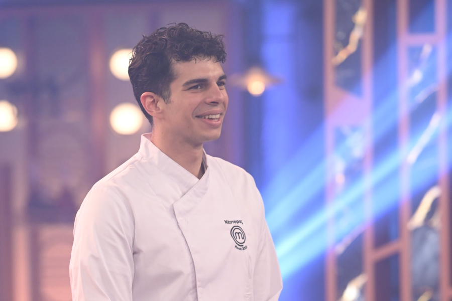 Τελικός MasterChef 2025: Το λάθος του Νέστορα που «πάγωσε» τον εξώστη