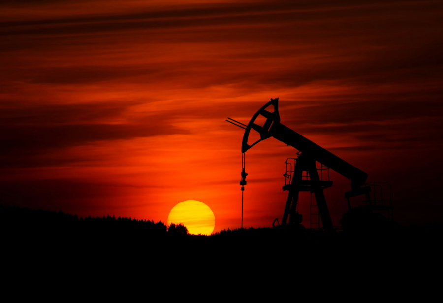 Ο ΟΠΕΚ+ αποφάσισε μειώσεις στην παραγωγή πετρελαίου και το 2025