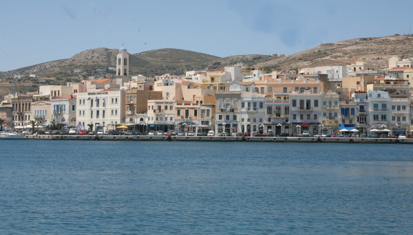 Αγωνία στη Σύρο με την σωρό μικρού παιδιού, σε εξέλιξη οι έρευνες