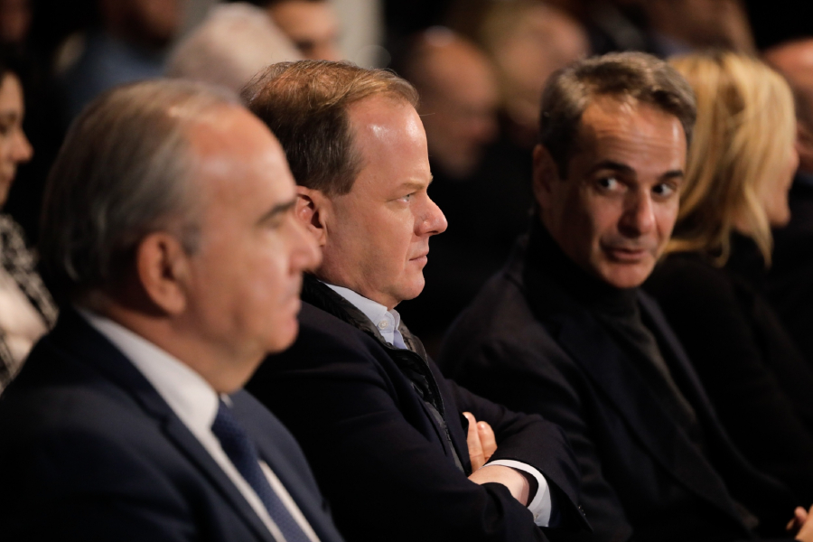 Η κυβέρνηση αντιμέτωπη με το δίλημμα «πλημμέλημα ή κακούργημα»