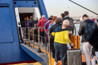 Κορυφώνεται η έξοδος των εκδρομέων του Πάσχα - Αυξημένη κίνηση στα λιμάνια