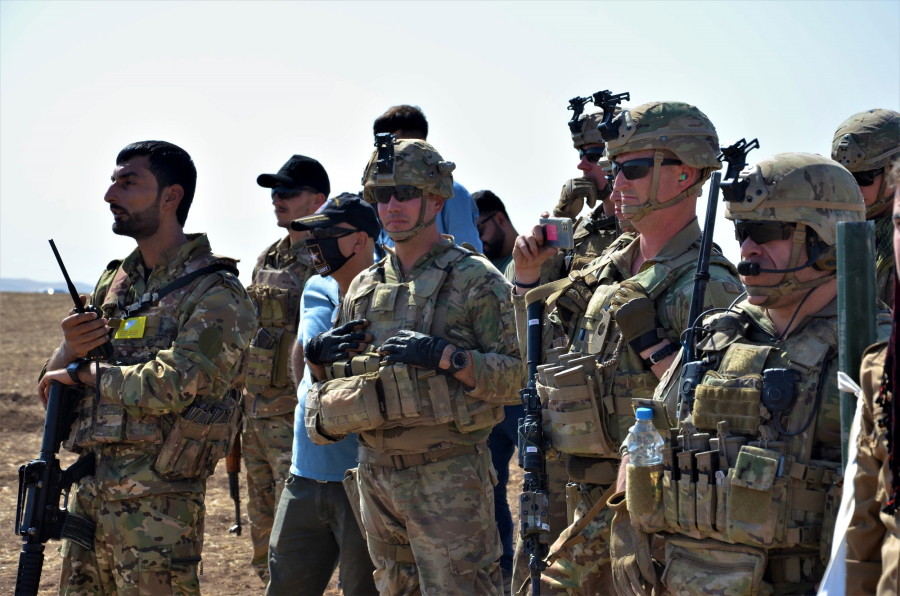 Ισραηλινά ΜΜΕ: Ο Τραμπ θα αποσύρει Αμερικανούς στρατιώτες από τη Συρία