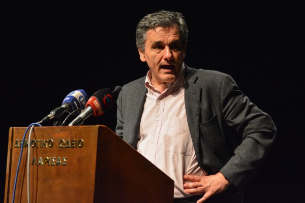 Τσακαλώτος: "Αν δεν ασχοληθούμε με το κοινωνικό ζήτημα, η εμβάθυνση της ΟΝΕ δεν θα λειτουργήσει"