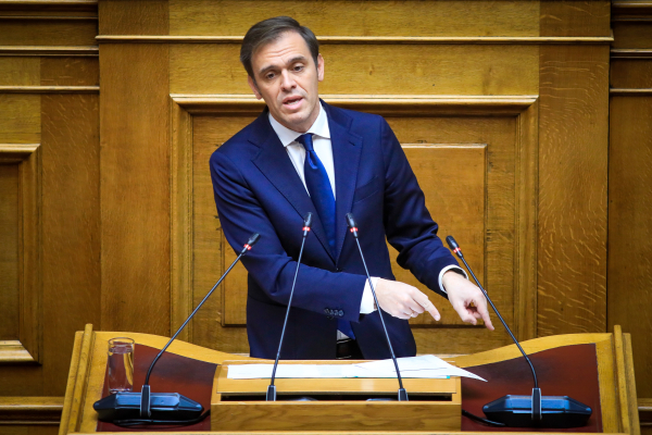 Μάντζος για SAFE: Η κυβέρνηση δεν μπορεί τα δικά της εσωκομματικά αδιέξοδα να τα μετατρέπει σε εθνικά προβλήματα