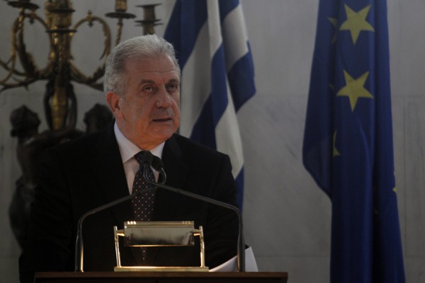 Υπόμνημα στη Βουλή για την υπόθεση Novartis κατέθεσε ο Δ. Αβραμόπουλος