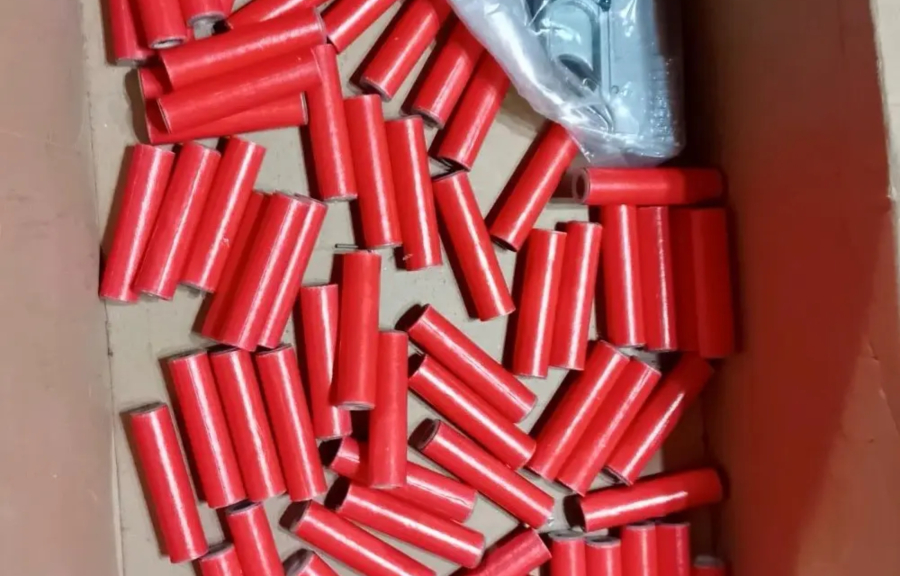 Δυτική Ελλάδα: Βρήκαν 5 κιλά εκρηκτικά και 523 κροτίδες - Τρεις συλλήψεις