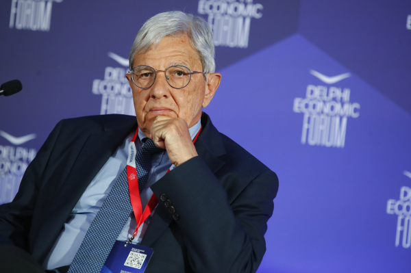 Αναταράξεις μετά τις δηλώσεις Γιαννίτση για τη διαφθορά – Τα κυβερνητικά «πυρά» και η… αντίφαση