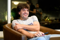 Η συγκινητική στιγμή που οι κόρες του Ντάισεροθ μαθαίνουν πως κέρδισε το βραβείο Νόμπελ (βίντεο)