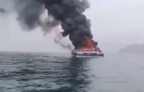Oυκρανική επίθεση σε ιρανικό πλοίο στην Κασπία (βίντεο)