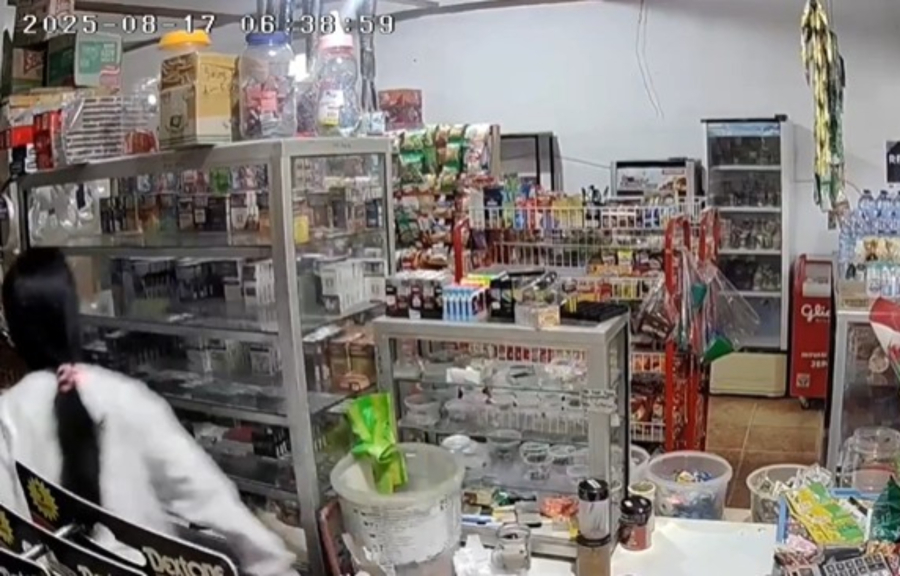 Σεισμός 6 Ρίχτερ στην Ινδονησία: Η στιγμή της δόνησης - Δεκάδες τραυματίες (βίντεο)