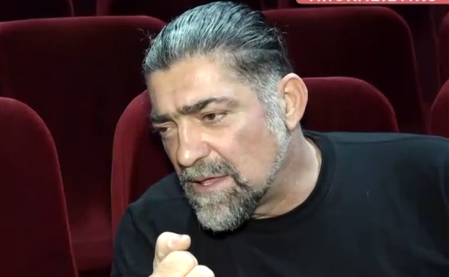 Μιχάλης Ιατρόπουλος για τις παραστάσεις: «Δεν έχω άγχος, δεν ζω από αυτή τη δουλειά»
