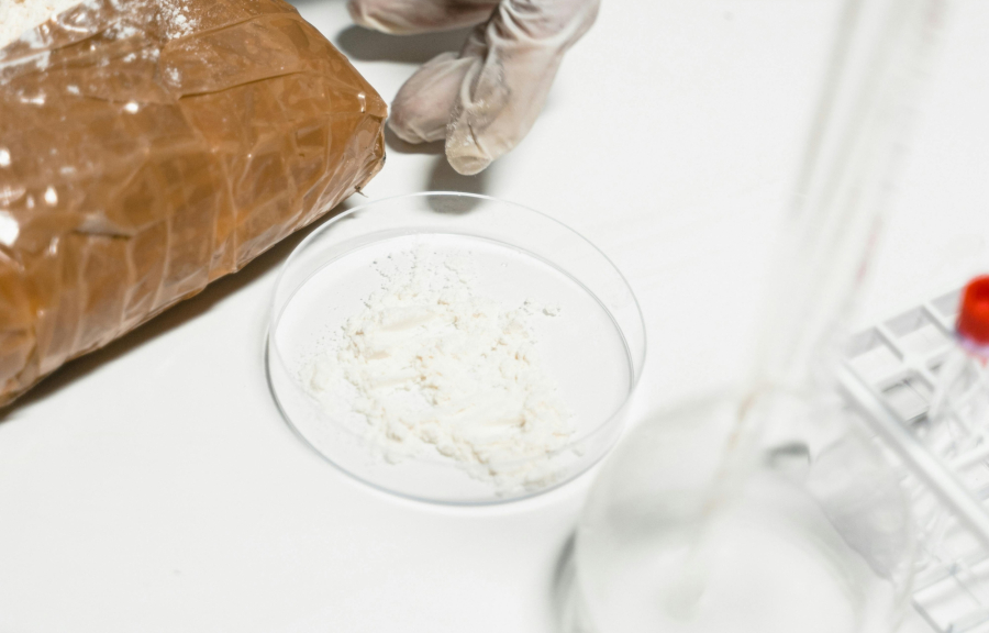 Κοκαΐνη: Γιατί διπλασιάζεται η χρήση της τα Χριστούγεννα