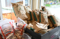 Τσικνοπέμπτη με βροχές και καταιγίδες, το «άνοιγμα» που ευνοεί τις ψησταριές στην Αττική