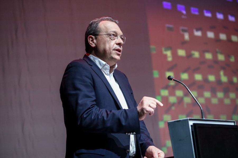 Κάλεσμα Φάμελλου για «κοινοβουλευτική συμπόρευση τώρα»