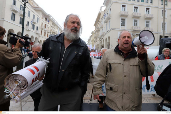 Προεκλογικός μποναμάς 658 εκατ. ευρώ- στο τραπέζι το δώρο σε συνταξιούχους και δημοσίους υπαλλήλους