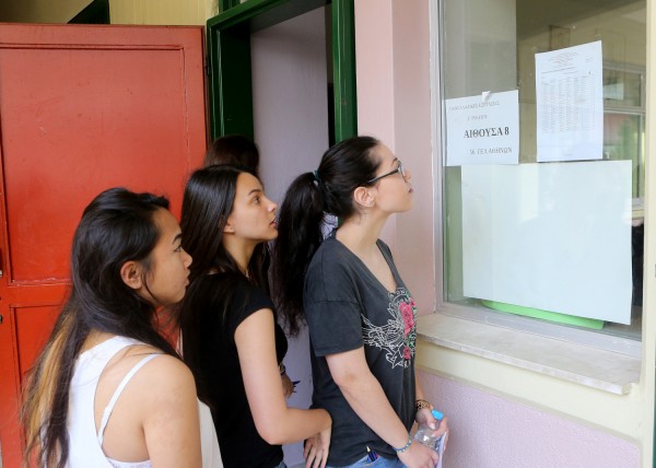 Πανελλήνιες 2017: Δεν καλύφθηκαν θέσεις στον διαγωνισμό για στρατιωτικές σχολές