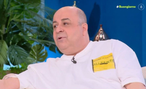 Σεφερλής: Ανατρεπτική είσοδος στο «Buongiorno» – Η εξομολόγηση για τις παραστάσεις του (Βίντεο)