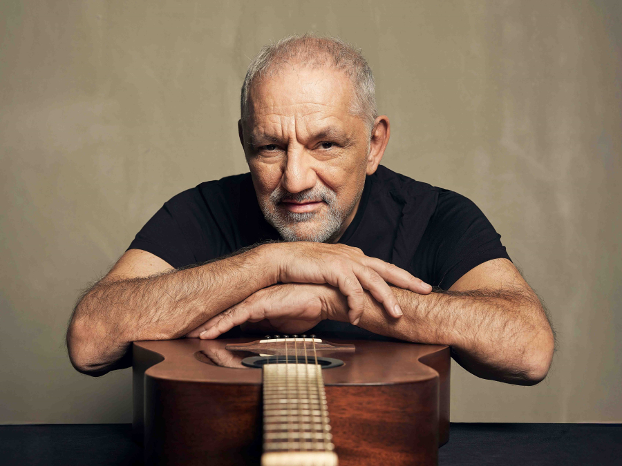 Ο Νίκος Πορτοκάλογλου στο Μέγαρο Μουσικής με μια νέα τολμηρή πρόταση