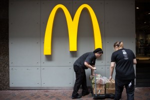 Ιστορική απεργία στα McDonald's της Βρετανίας
