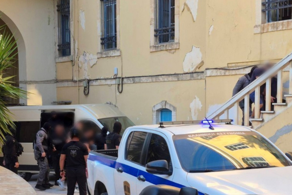 «Μαφία της Κρήτης»: Η απάντηση Καμμένου, ο αρχιμανδρίτης και τα λείψανα του Αγίου Λαζάρου