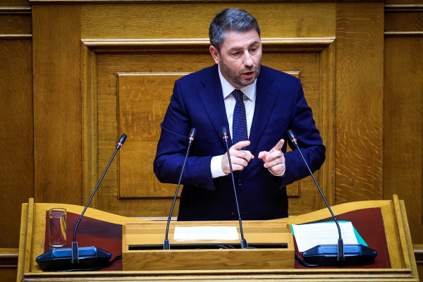 «Βάλατε πλάτη για το ριφιφί με τις επιδοτήσεις» - Πυρ ομαδών στην κυβέρνηση για το αγροτικό