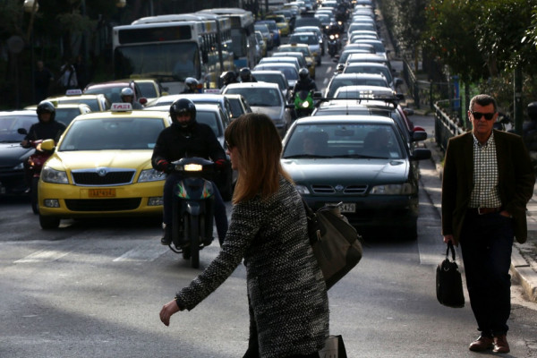 Τέλος ο Δακτύλιος από σήμερα στην κυκλοφορία των αυτοκινήτων στο κέντρο της Αθήνας